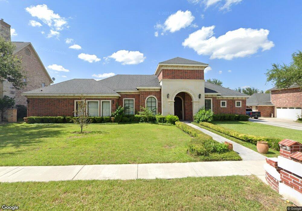 110 Southgate Blvd, Weslaco, TX 78596 - photo 1