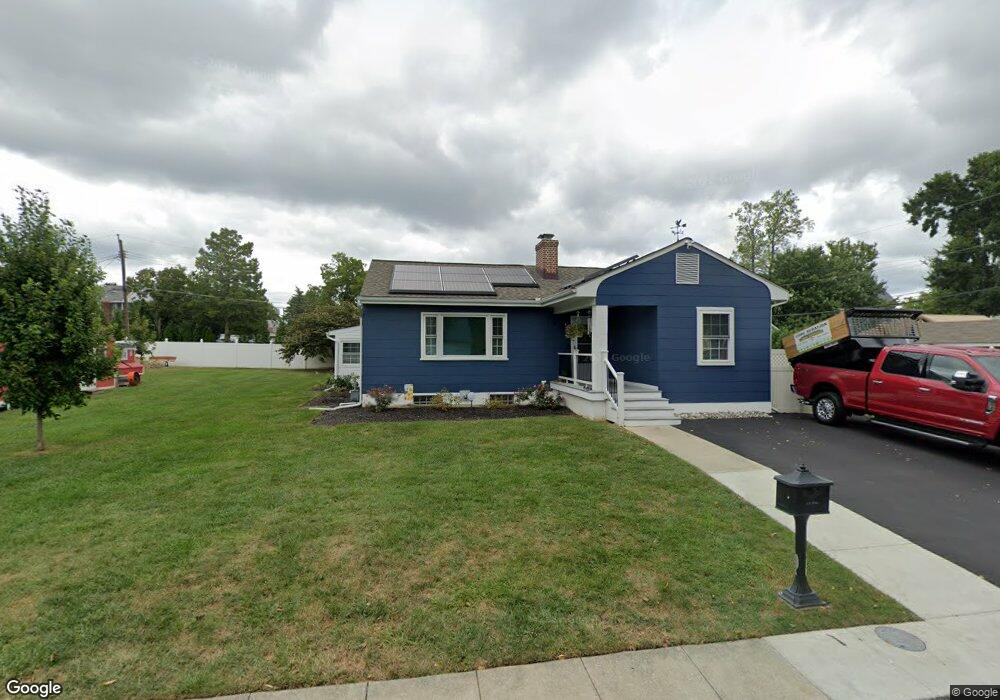 4 Oak Grove Ave, Catonsville, MD 21228 - photo 1