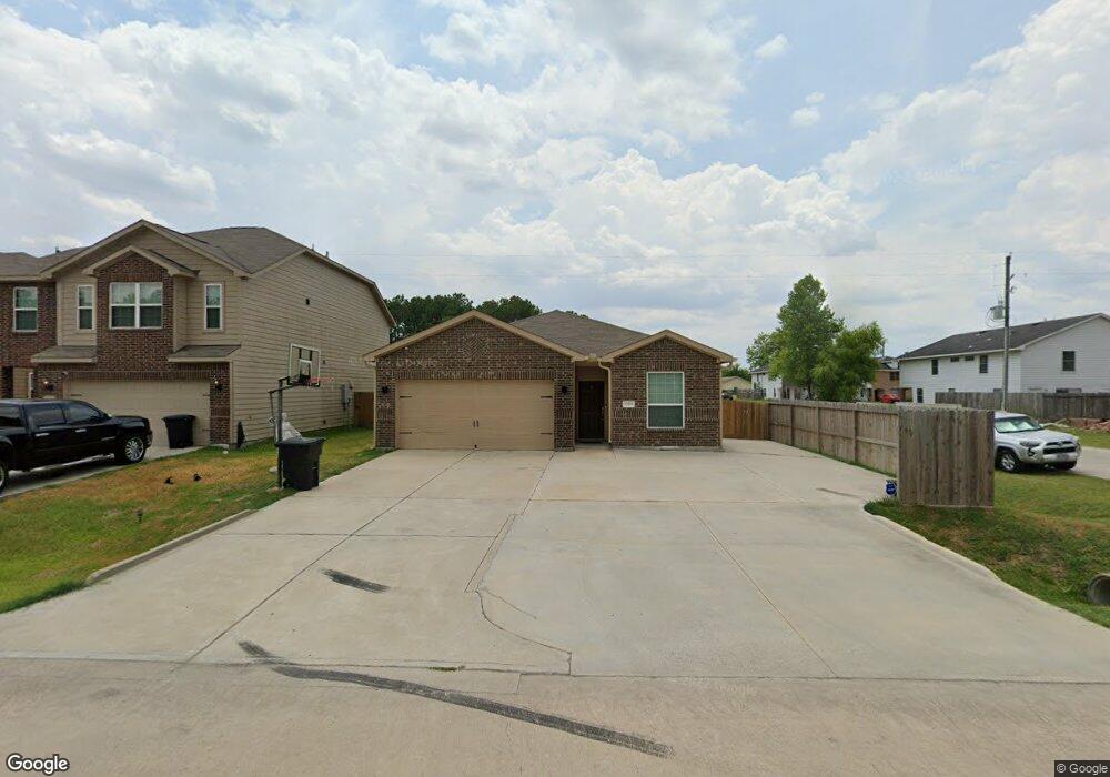 10559 Logger Pine Trail, Houston, TX 77088 - photo 1