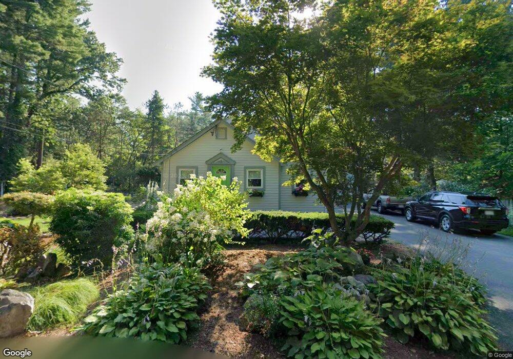 10 Fifth Ln, Chelmsford, MA 01824 - photo 1