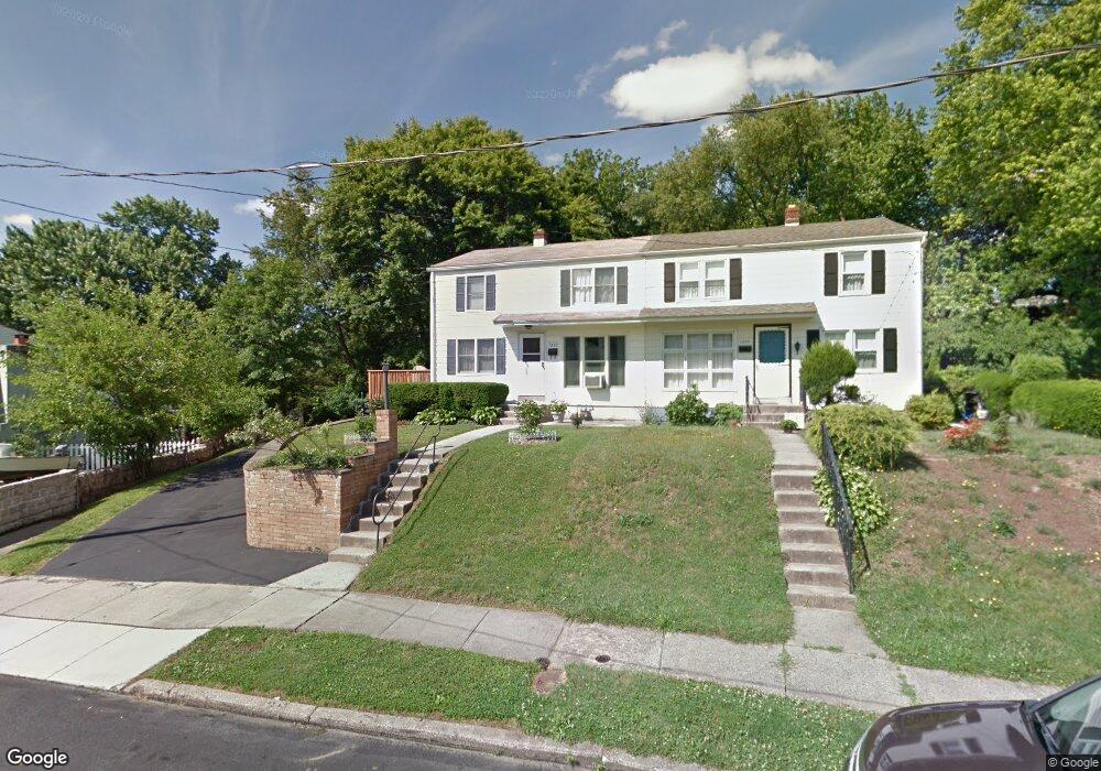 1202 W Chelton Rd, Brookhaven, PA 19015 - photo 1