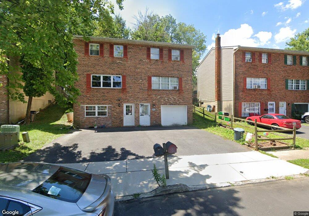 622 S Front St, Allentown, PA 18103 - photo 1