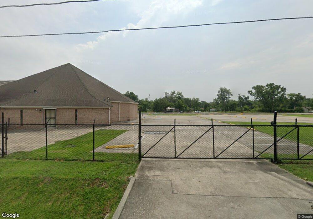 7702 Peachtree St, Houston, TX 77016 - photo 1