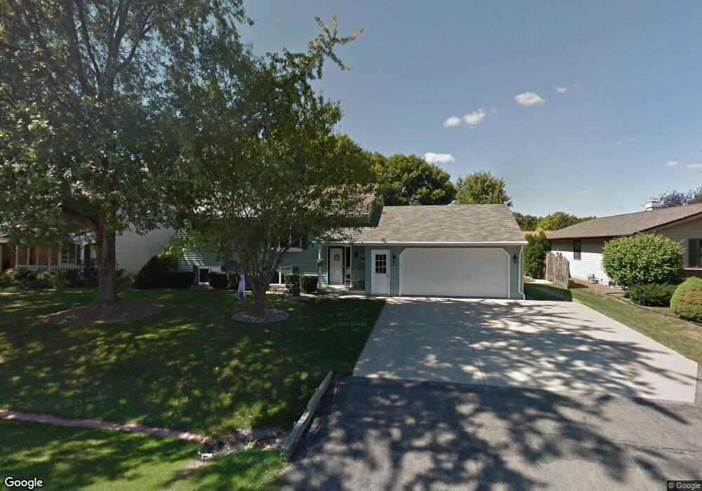 3213 N Blueridge Dr, Appleton, WI 54914 - photo 1