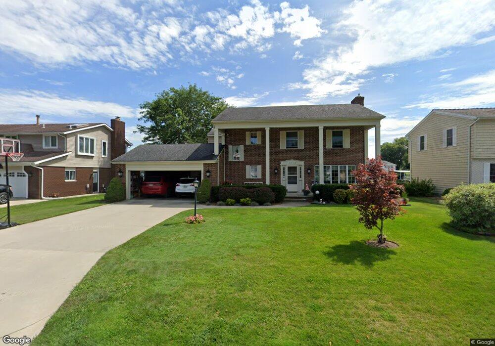 2922 Canal Dr, Port Huron, MI 48060 - photo 1