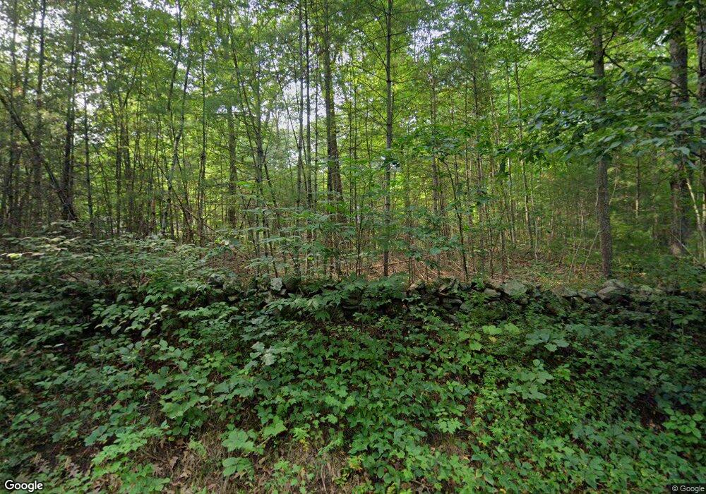 22 Walnut St, Upton, MA 01568 - photo 1