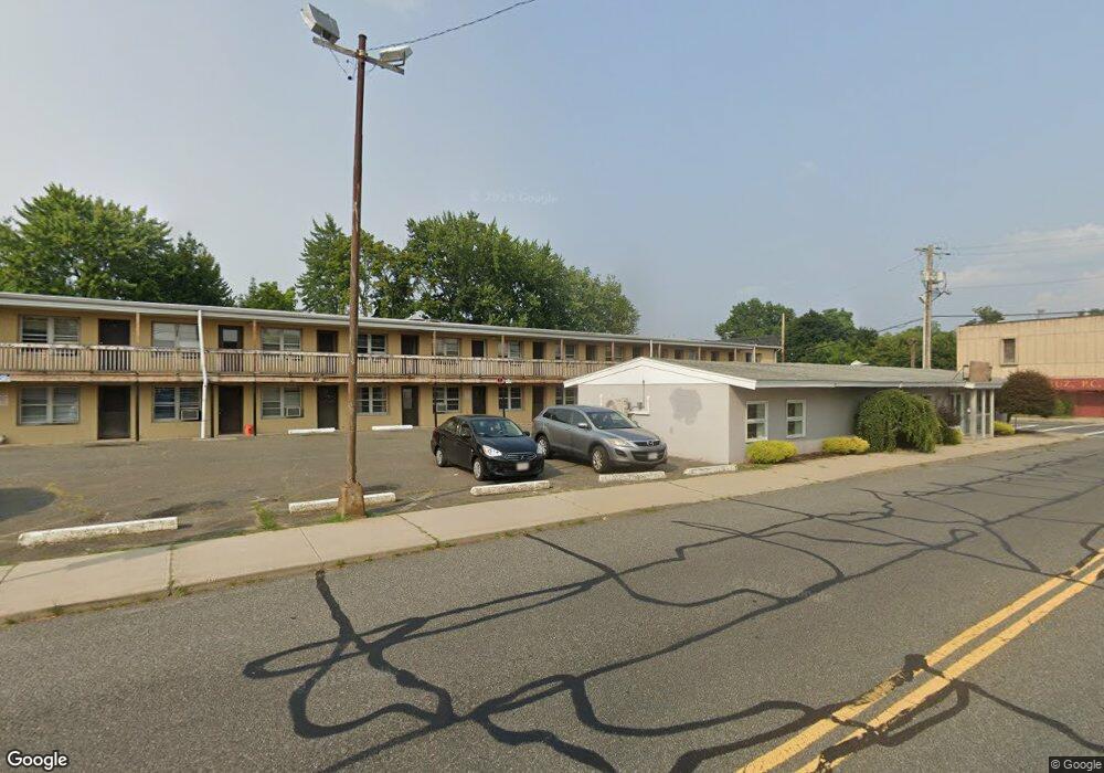 97 Winsor St unit 6, Ludlow, MA 01056 - photo 1