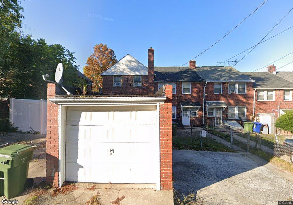 939 North Hill Rd, Baltimore, MD 21218 - photo 1