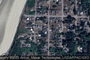 5530 3rd St NW, Tillamook, OR 97141
