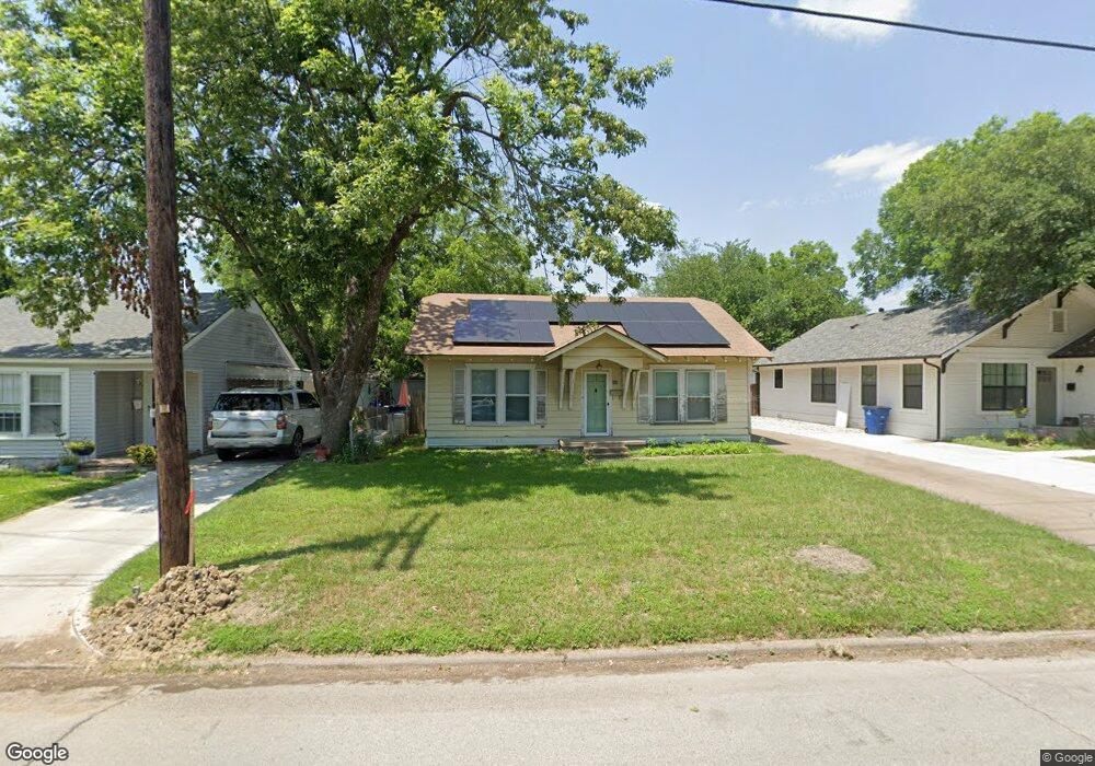 606 W Baldridge St, Ennis, TX 75119 - photo 1