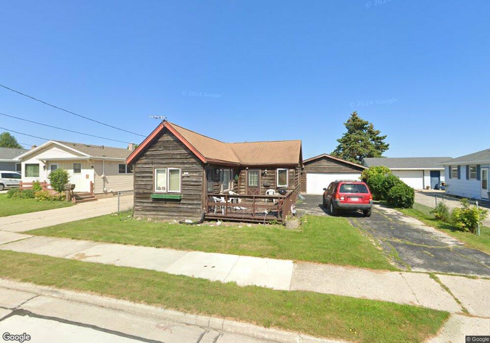 1263 S 31st St, Manitowoc, WI 54220 - photo 1