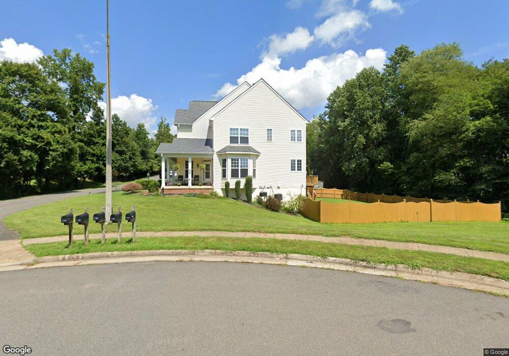 18907 Miata Ln, Triangle, VA 22172 - photo 1