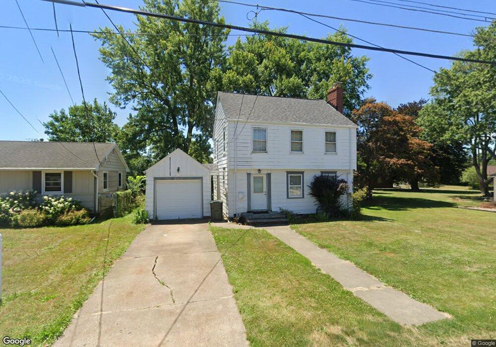 1116 28th St NE, Canton, OH 44714 - photo 1