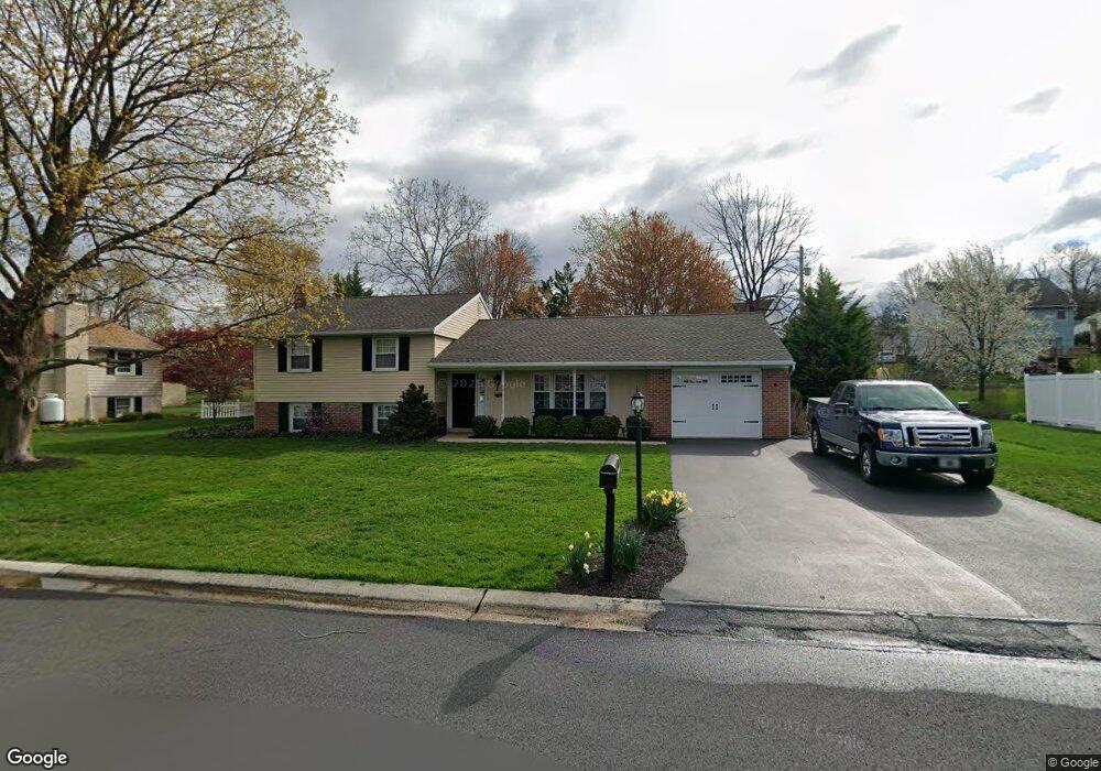 7 Meadowlark Dr, Stevens, PA 17578 - photo 1