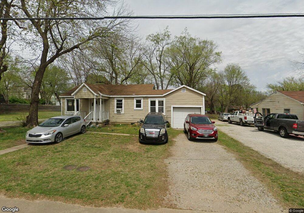706 W 15th St, Fayetteville, AR 72701 - photo 1
