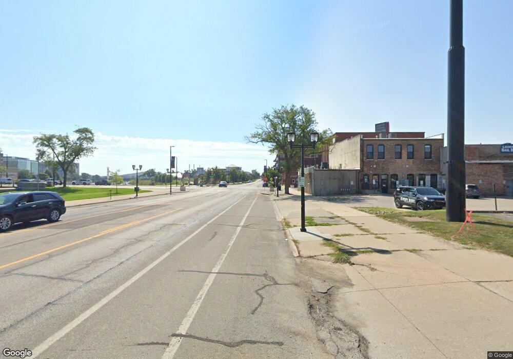 206 1st St SW unit 206 3rd Ave, Cedar Rapids, IA 52404 - photo 1