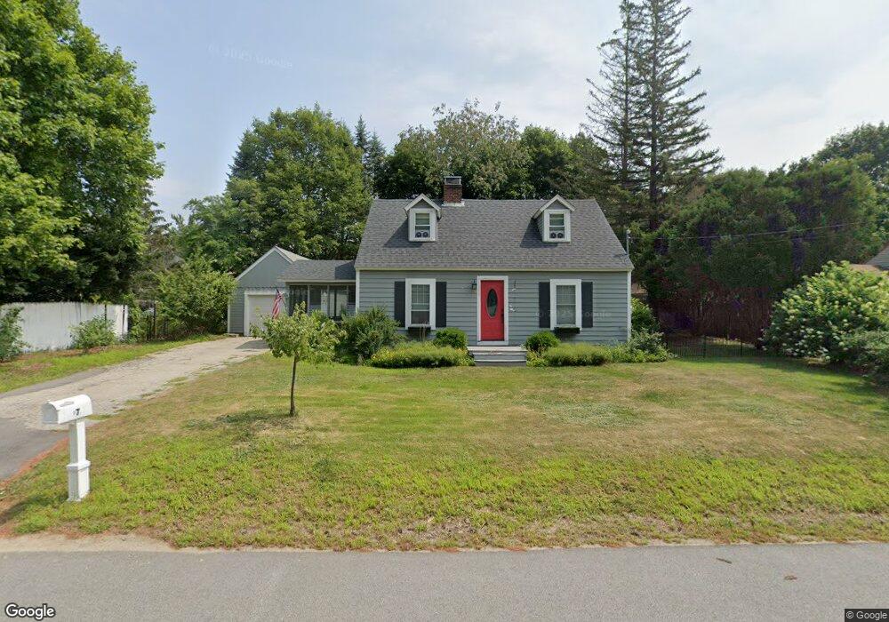 17 Farrington Ave, Conway, NH 03818 - photo 1