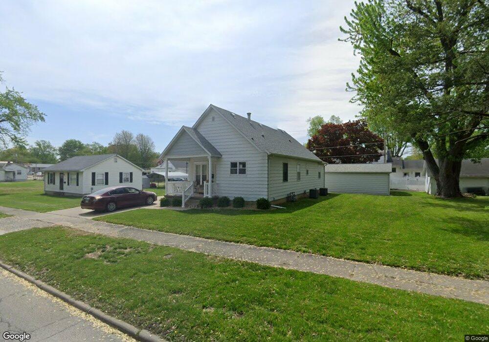 429 5th St, Lincoln, IL 62656 - photo 1