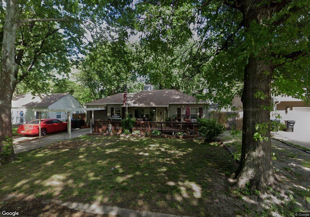 5818 SE Cross St, Topeka, KS 66619 - photo 1