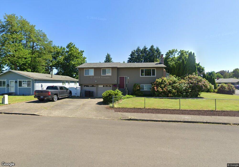 715 NE 16th Ave, Canby, OR 97013 - photo 1