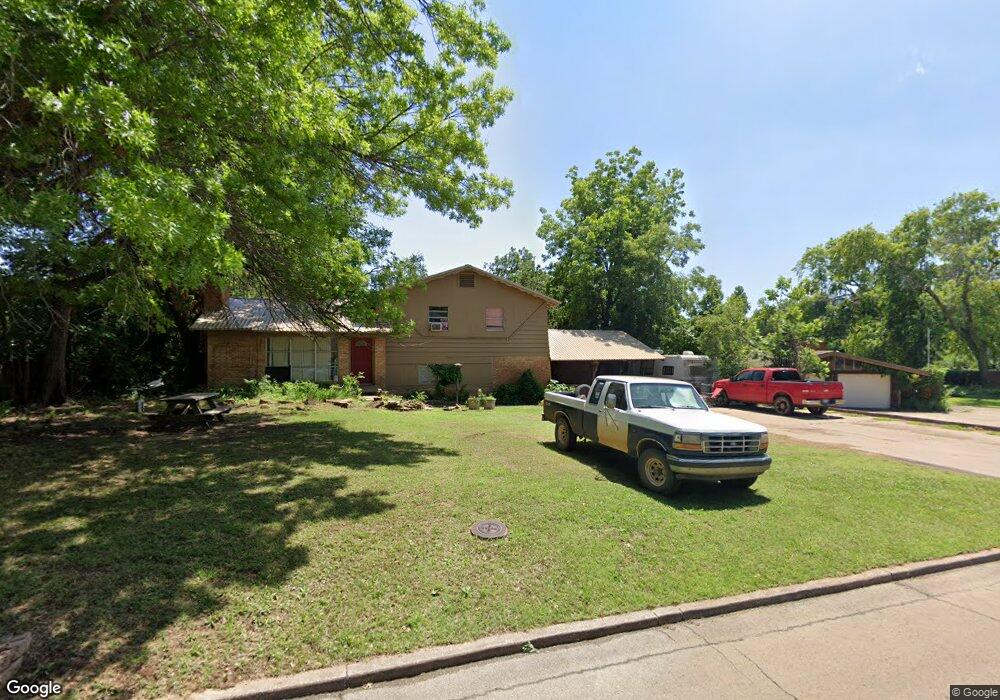 1111 E 9th St, Cushing, OK 74023 - photo 1