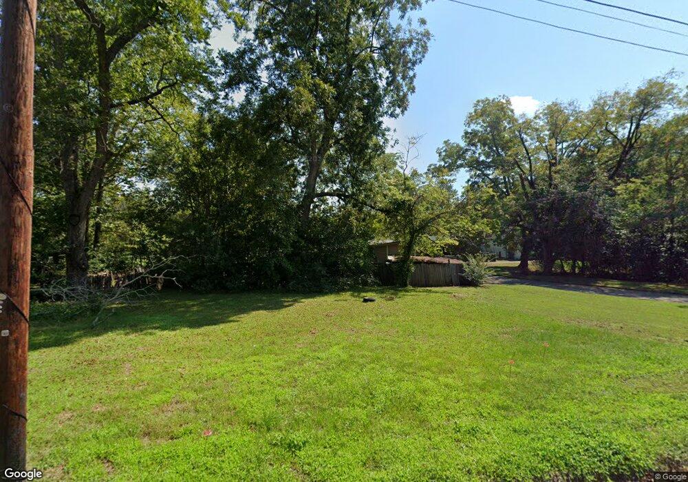 934 Persimmon St, Dothan, AL 36303 - photo 1