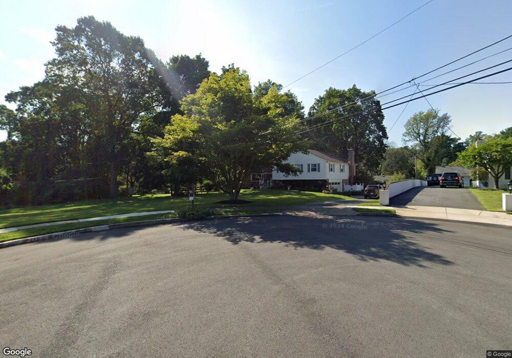 10 Kenny Cir, Broomall, PA 19008 - photo 1