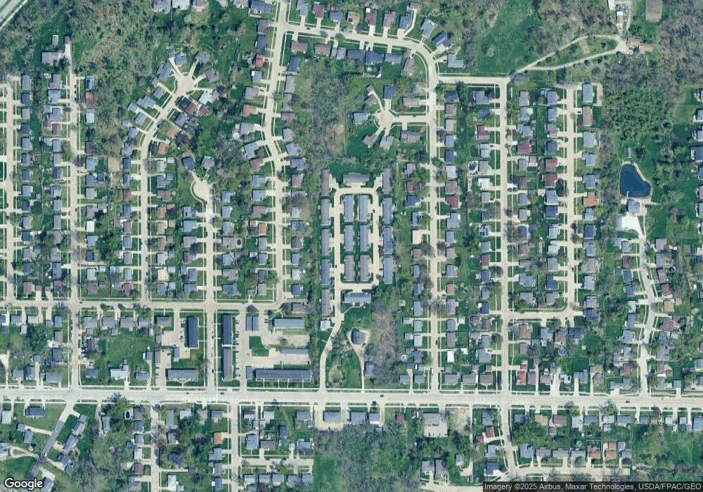 2740 O Ave NW unit 2740B, Cedar Rapids, IA 52405 - photo 1