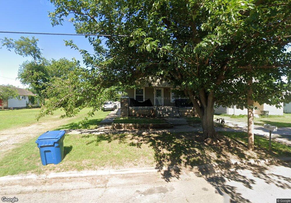 305 S Central Ave, Cushing, OK 74023 - photo 1