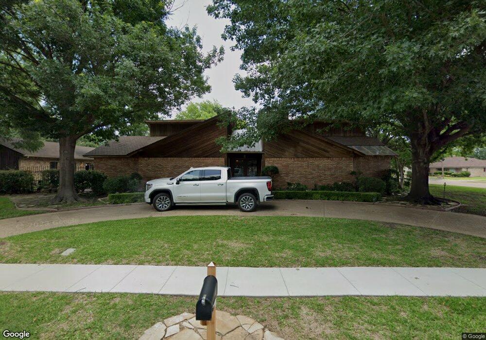 1100 Shoreview Dr, Ennis, TX 75119 - photo 1