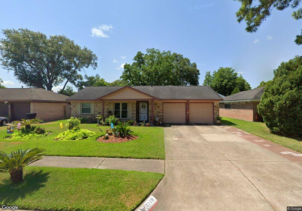 1119 Hidden Valley Dr, Houston, TX 77088 - photo 1