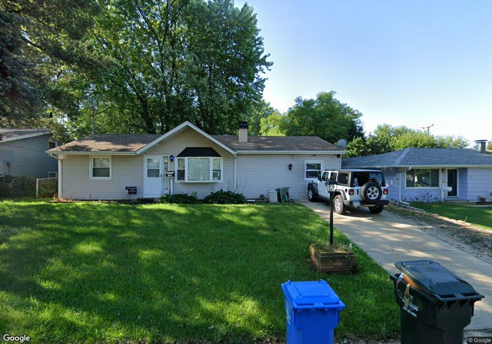 157 Mora Rd, Carpentersville, IL 60110 - photo 1