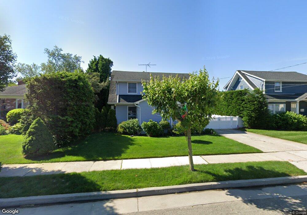 51 Jerome Ave, Mineola, NY 11501 - photo 1