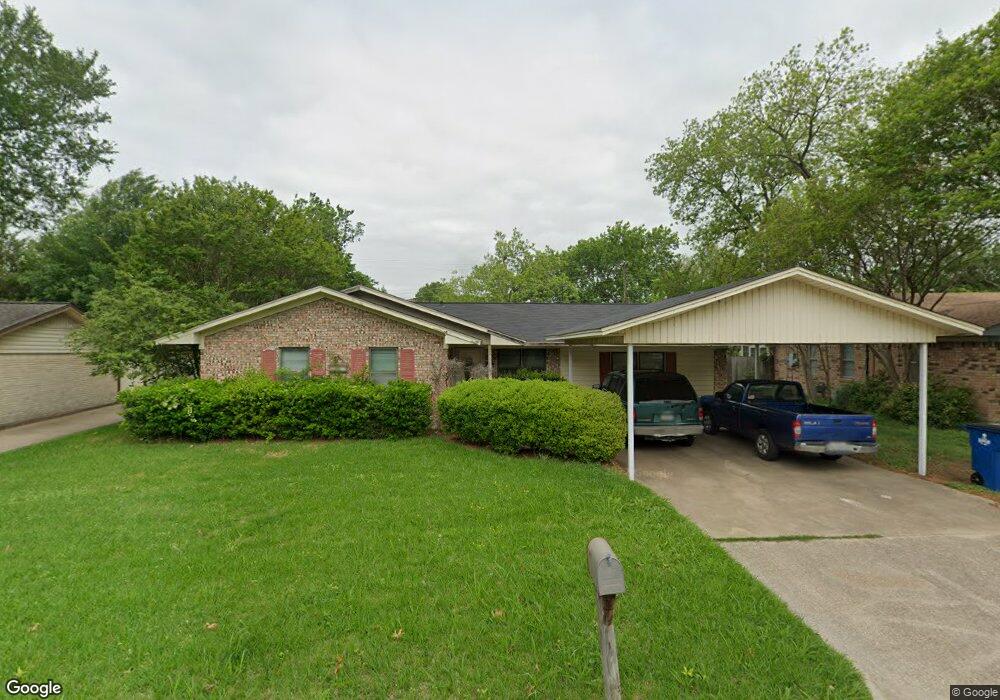 1705 Lyndale Dr, Ennis, TX 75119 - photo 1