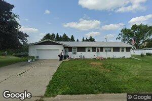 203 E Calhoun St, Andrew, IA 52030