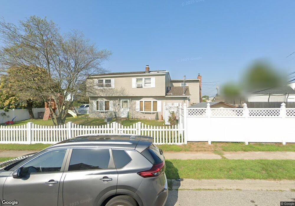 74 Forge Ln, Levittown, NY 11756 - photo 1