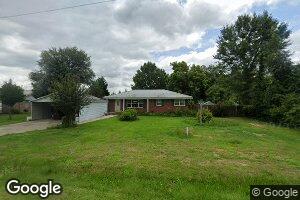 8 Gordon St, Reynolds, GA 31076