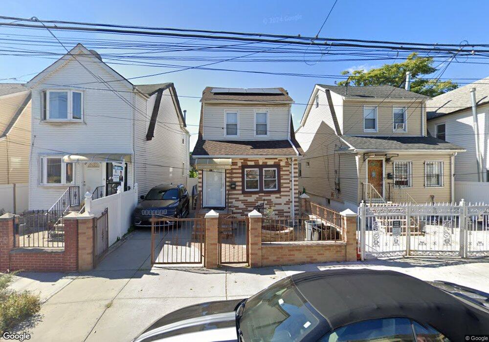 10318 168th Place, Jamaica, NY 11433 - photo 1