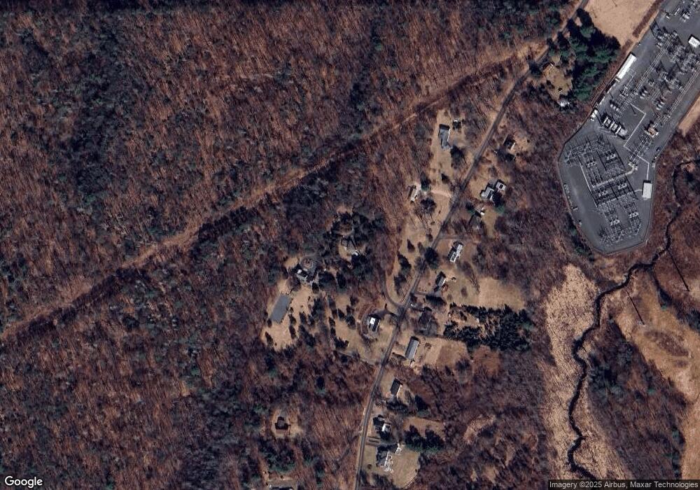 35 Hoskins Rd, Bloomfield, CT 06002 - photo 1