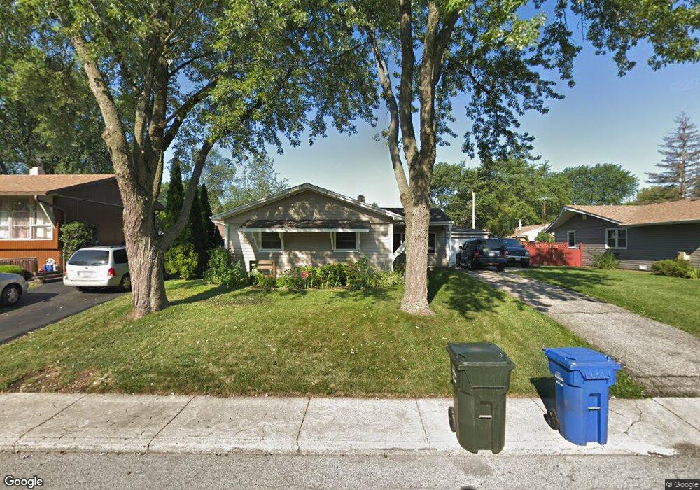 117 Pecos Cir, Carpentersville, IL 60110 - photo 1