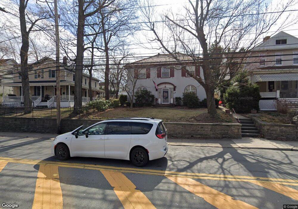 414 N Blakely St, Dunmore, PA 18512 - photo 1