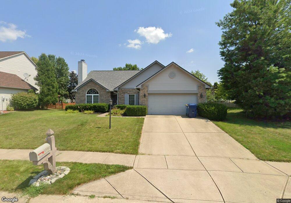 13765 Brightwater Dr, Fishers, IN 46038 - photo 1