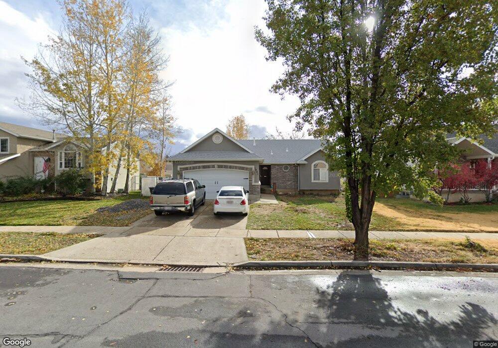 1031 W 400 S, Layton, UT 84041 - photo 1