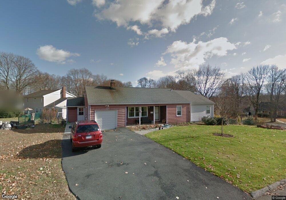 90 Fernwood Dr, Stratford, CT 06614 - photo 1