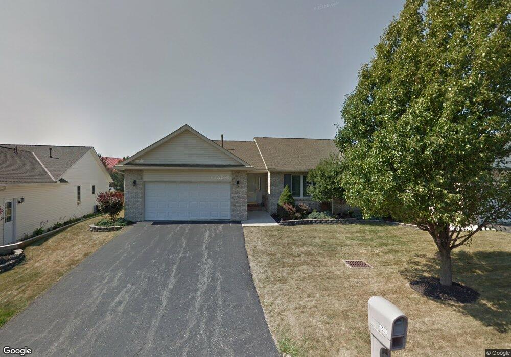 2502 Villa W, Findlay, OH 45840 - photo 1