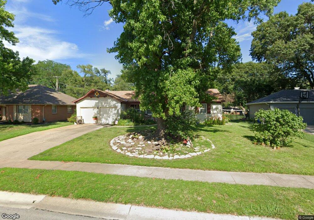 5211 Bond St, Shawnee, KS 66203 - photo 1