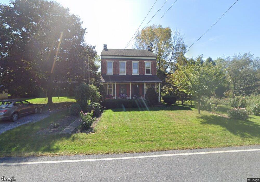 1215 Cross Keys Rd, Reading, PA 19605 - photo 1