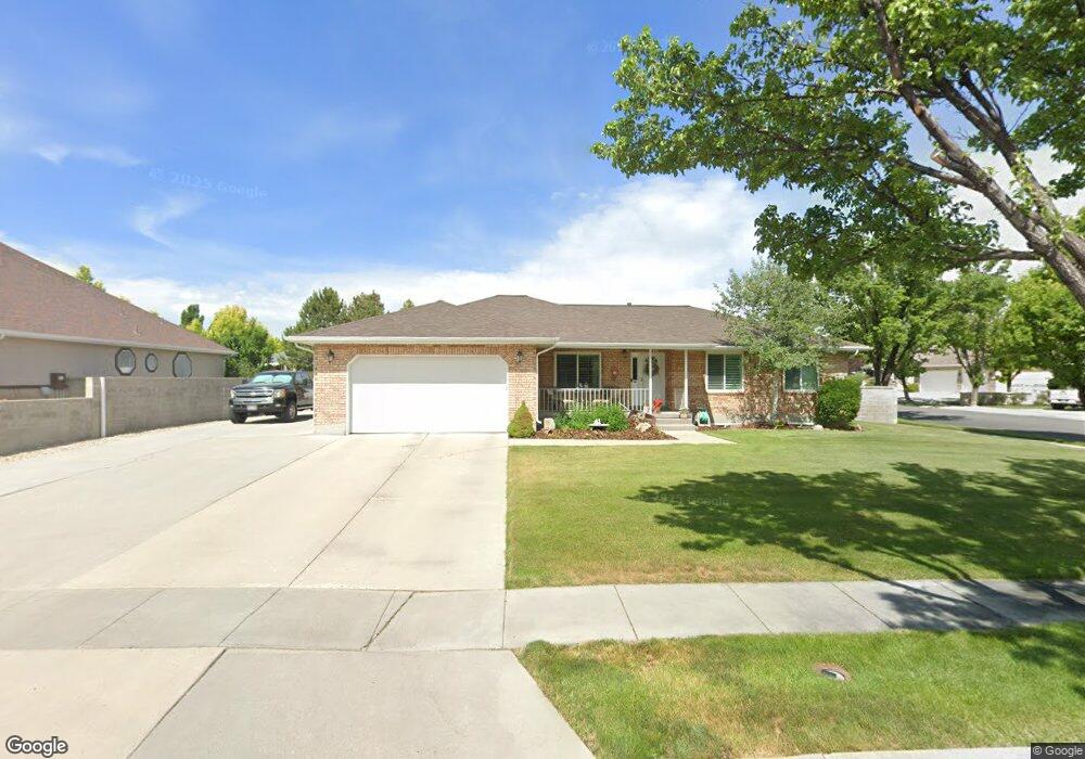 9450 S 2805 W, South Jordan, UT 84095 - photo 1
