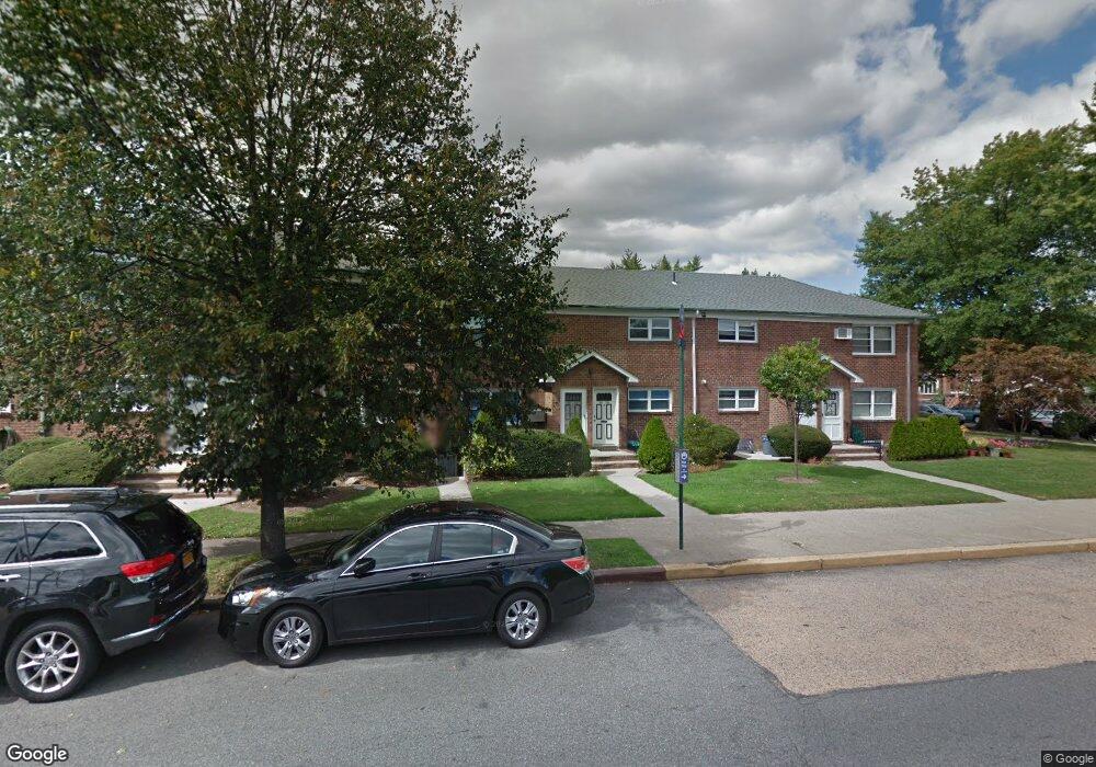 5608 Utopia Pkwy, Fresh Meadows, NY 11365 - photo 1