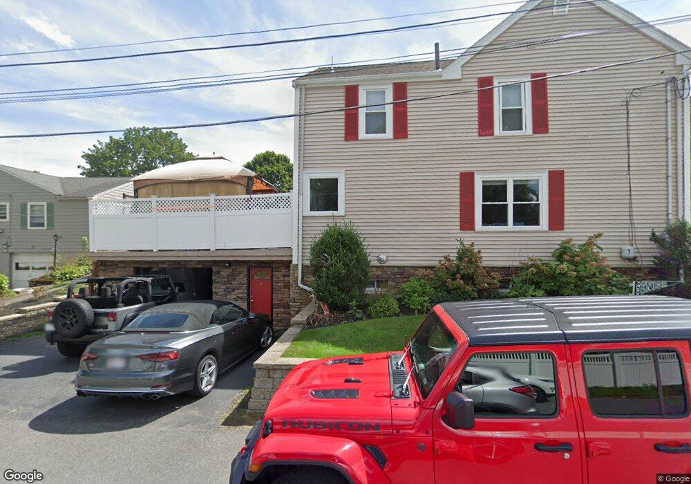 7 Thompson St, Woburn, MA 01801 - photo 1